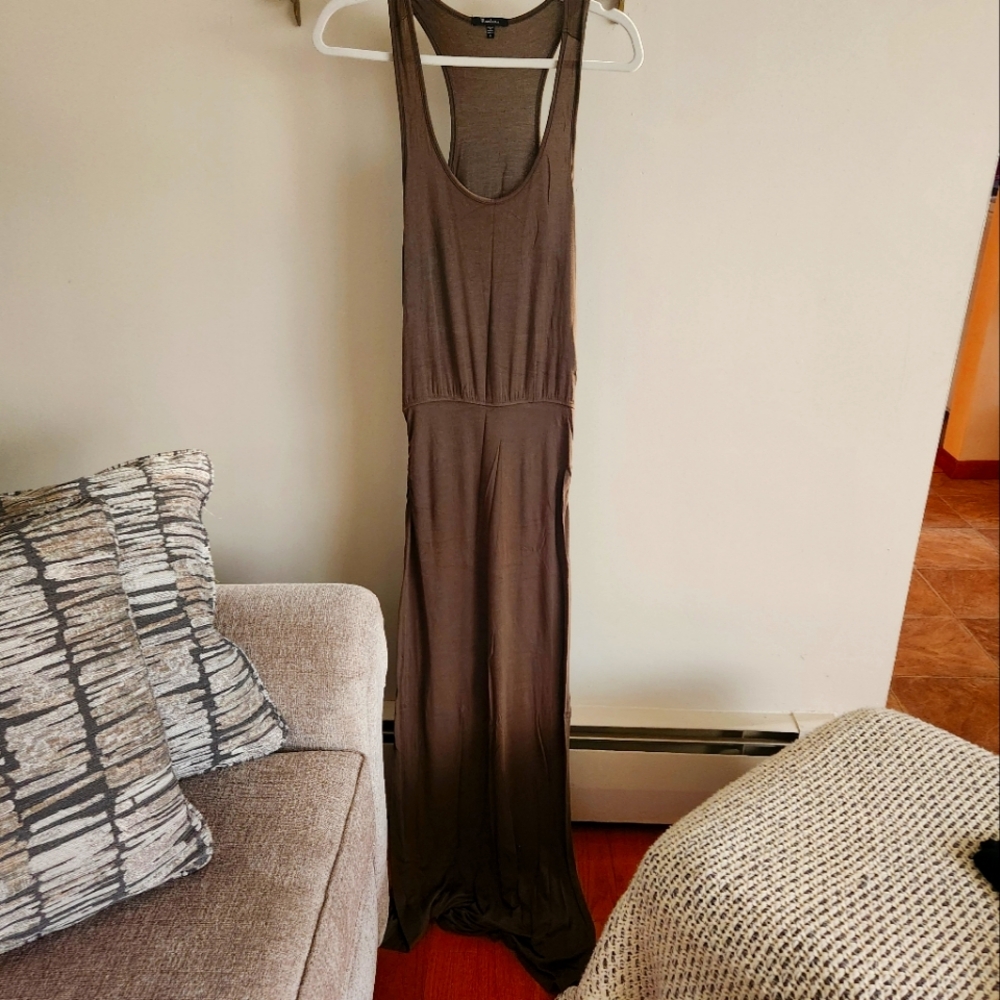 Monteau Long Olive Green Maxi Dress